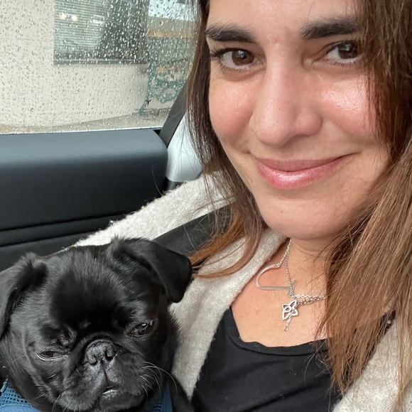 Meet your Posher, Jennifer - Picture 1 of 1